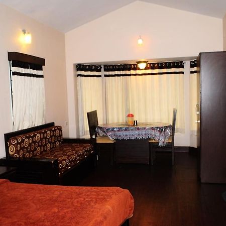 Park Corner Home Stay กูนูร์ ภายนอก รูปภาพ