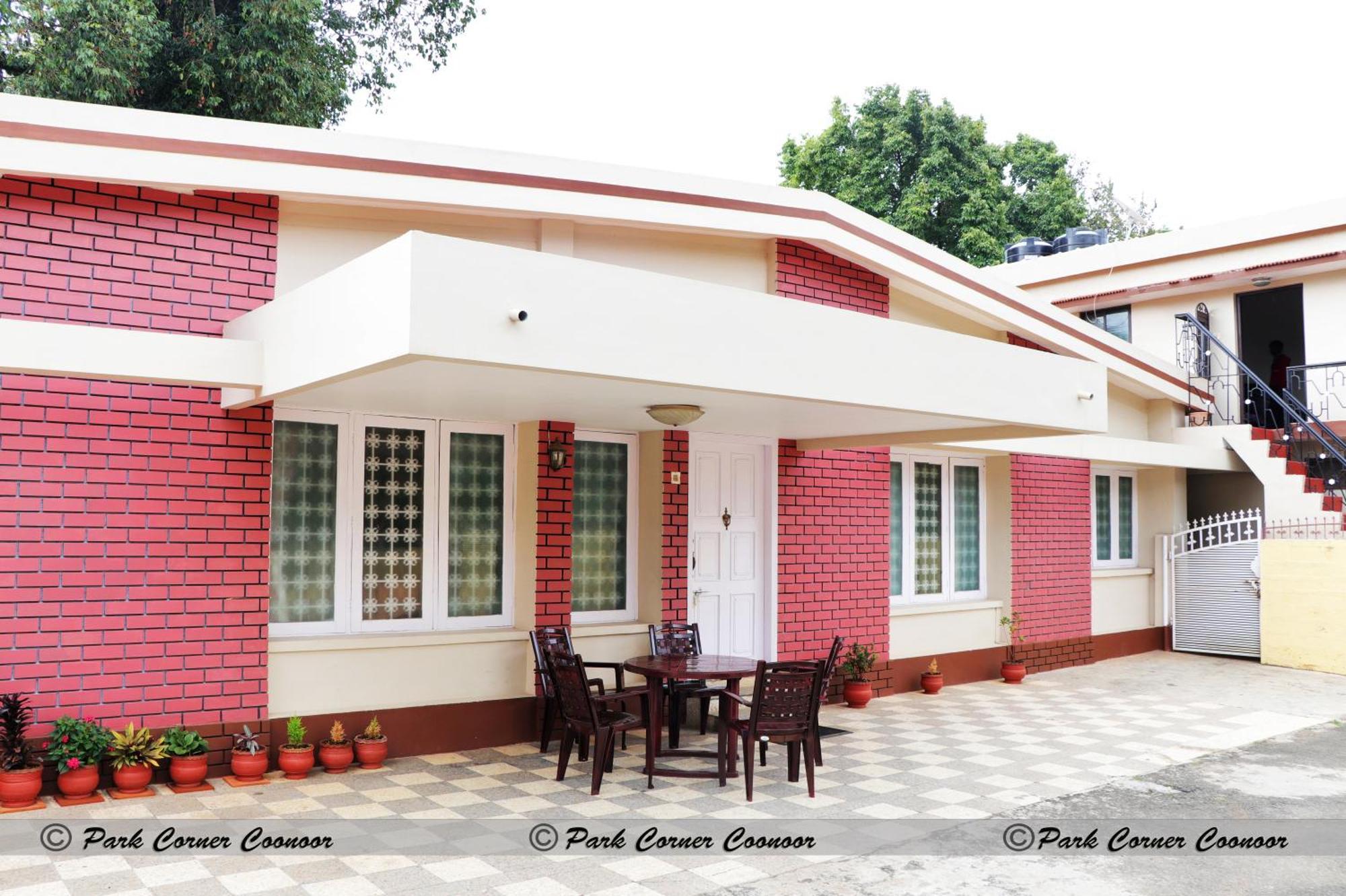 Park Corner Home Stay กูนูร์ ภายนอก รูปภาพ