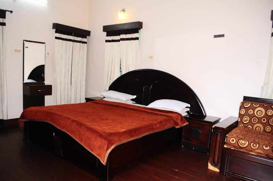 Park Corner Home Stay กูนูร์ ภายนอก รูปภาพ