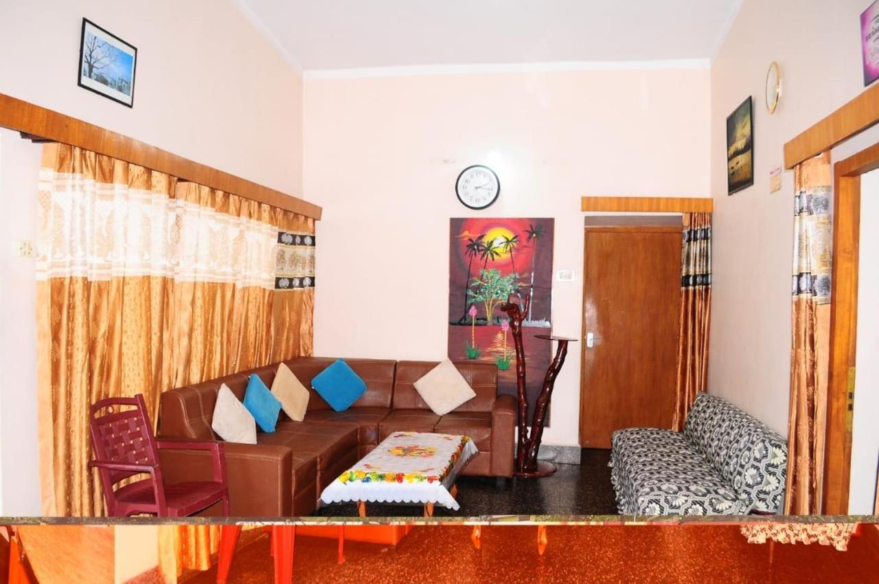 Park Corner Home Stay กูนูร์ ภายนอก รูปภาพ