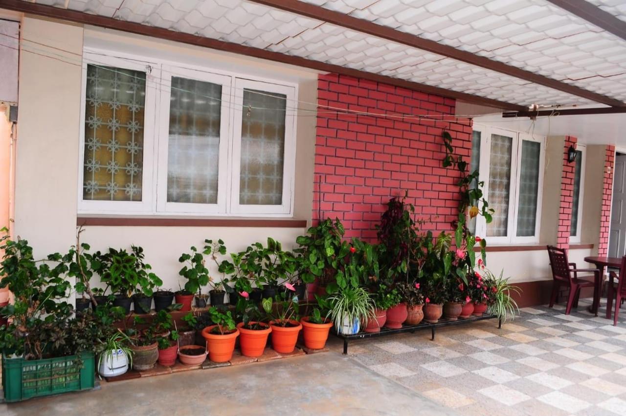 Park Corner Home Stay กูนูร์ ภายนอก รูปภาพ