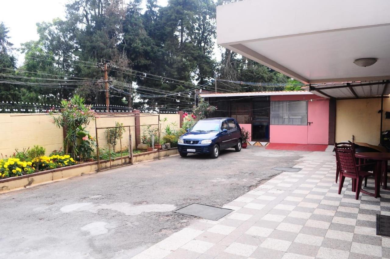Park Corner Home Stay กูนูร์ ภายนอก รูปภาพ