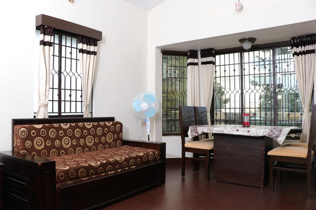 Park Corner Home Stay กูนูร์ ภายนอก รูปภาพ