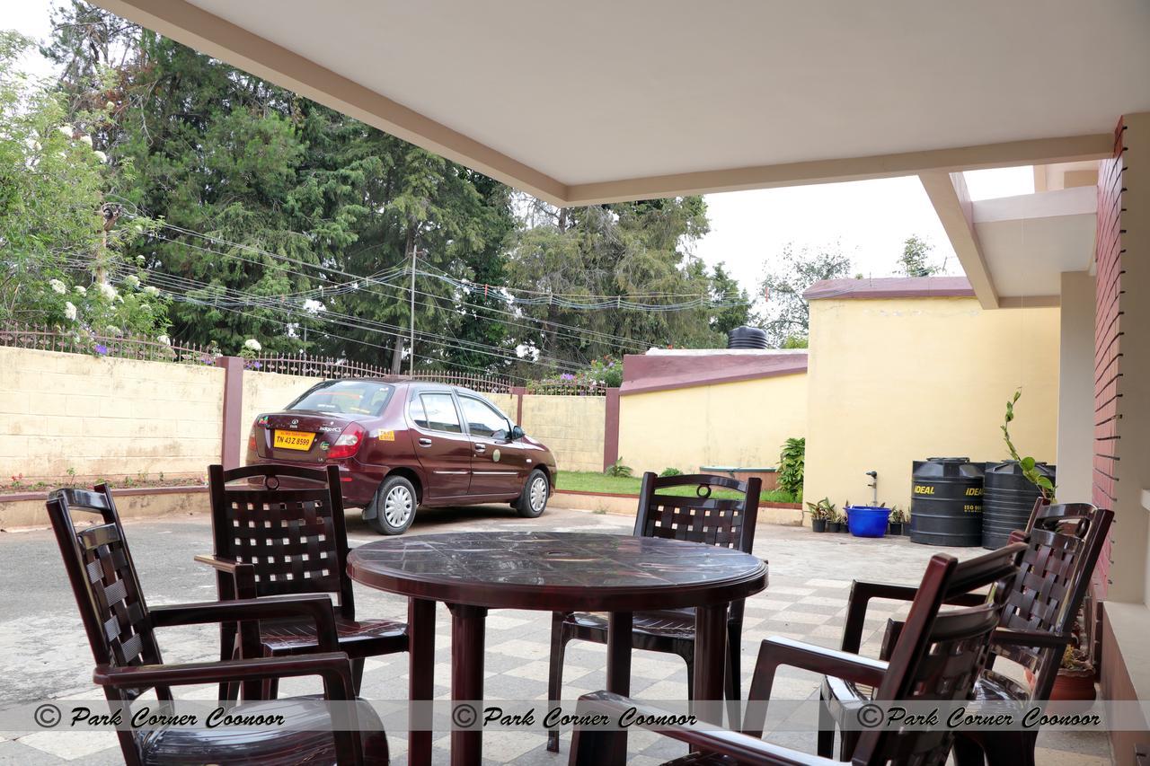 Park Corner Home Stay กูนูร์ ภายนอก รูปภาพ